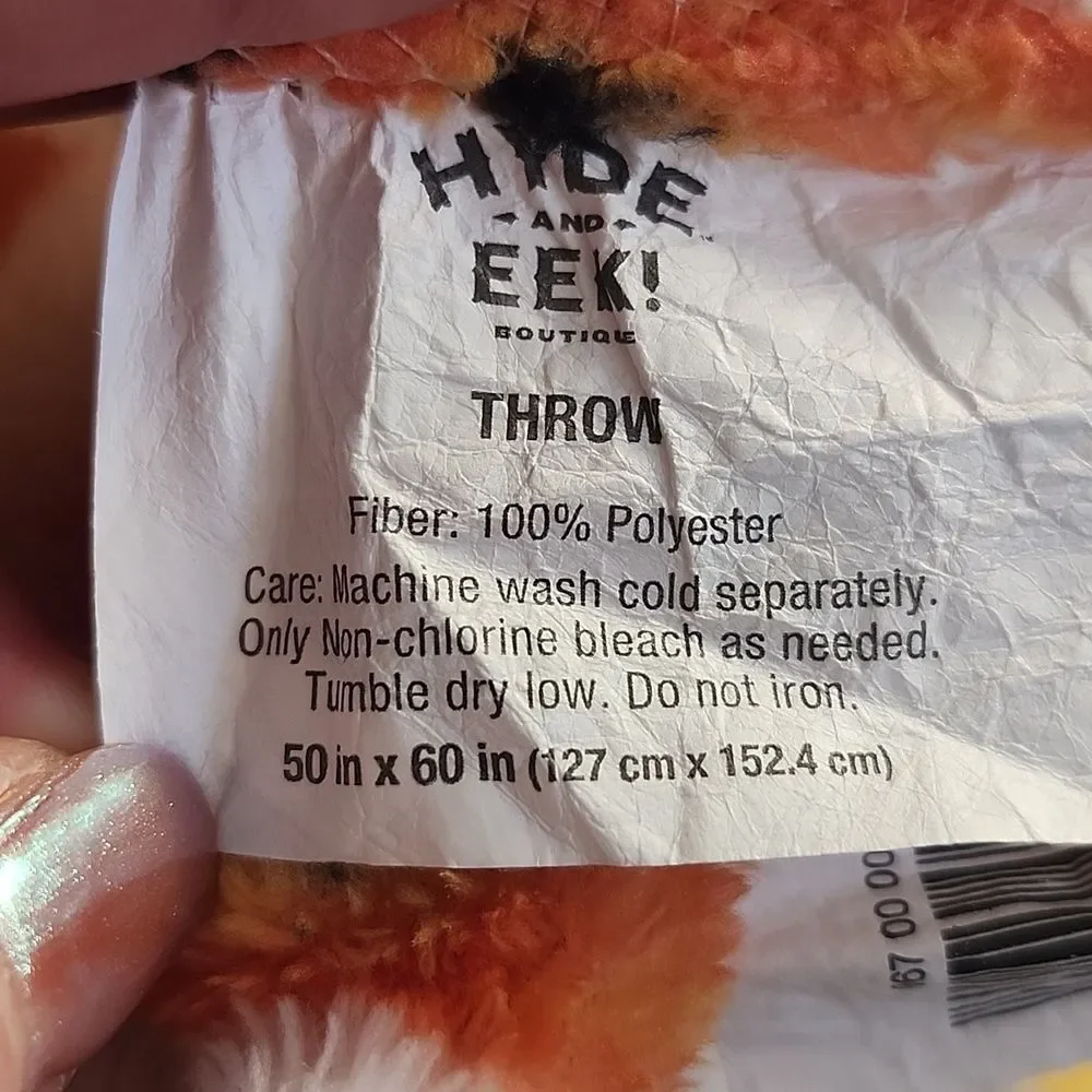 Hide And Eek Boutique Throw, 60